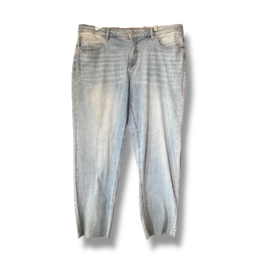 Tribal Jeans Distressed Girlfriend Midrise NWT